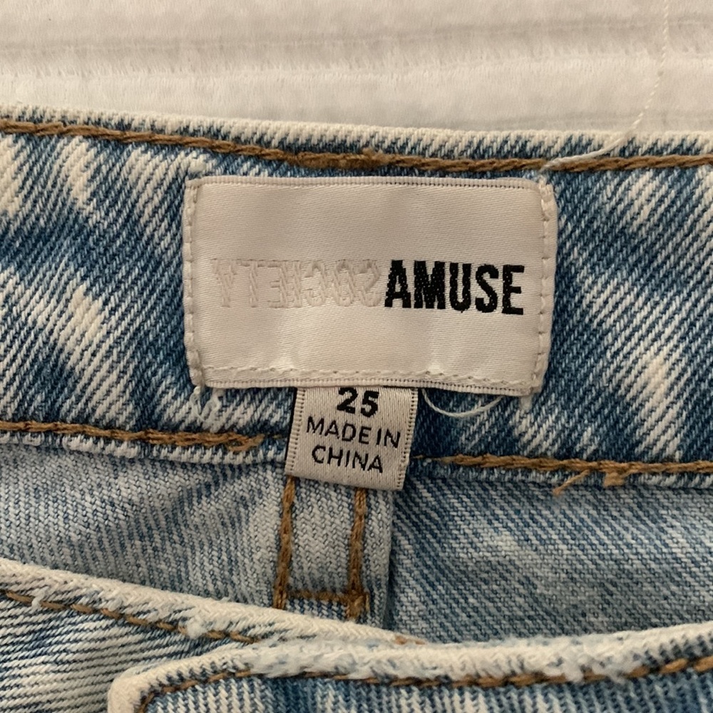 Amuse Society Shoreline Denim Shorts - Size 25 - Picture 8 of 8